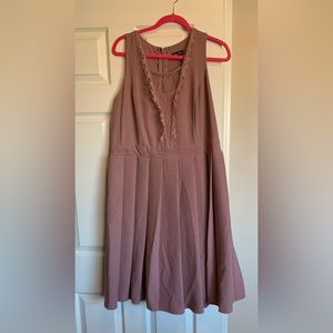 City Chic dusty rose dress with lace detailing M/18